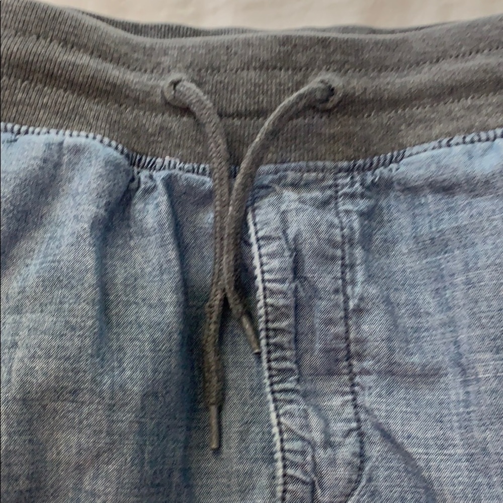 Shorts - Picture 2 of 2